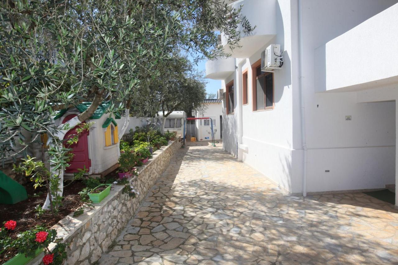 Villa Oden Ksamil Eksteriør billede